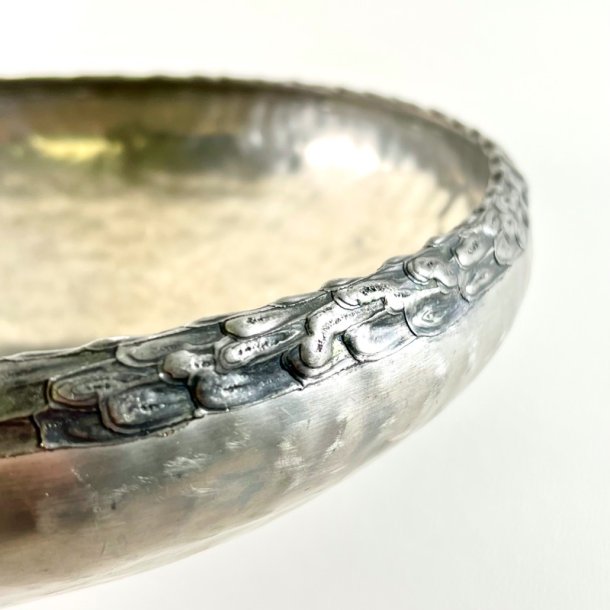 Tinfad - Riddertinn, �30 