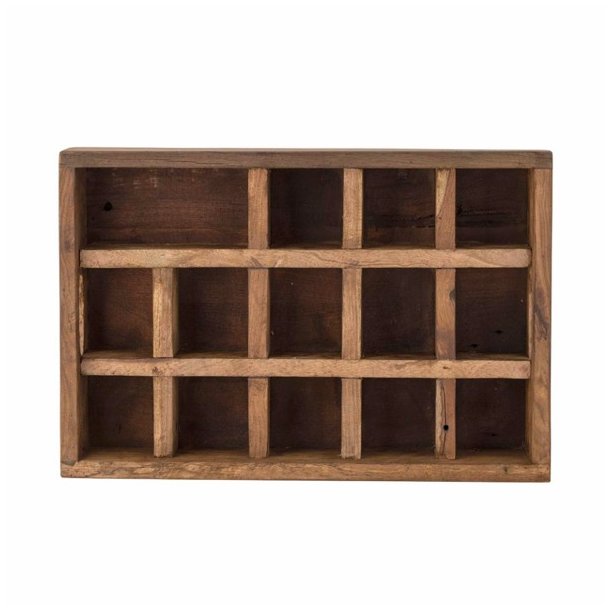 Bakke med rum i genanvendt tr 