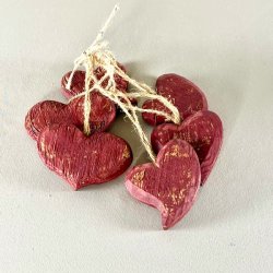 Hjerter af tr (st a' 6 stk samlet) 