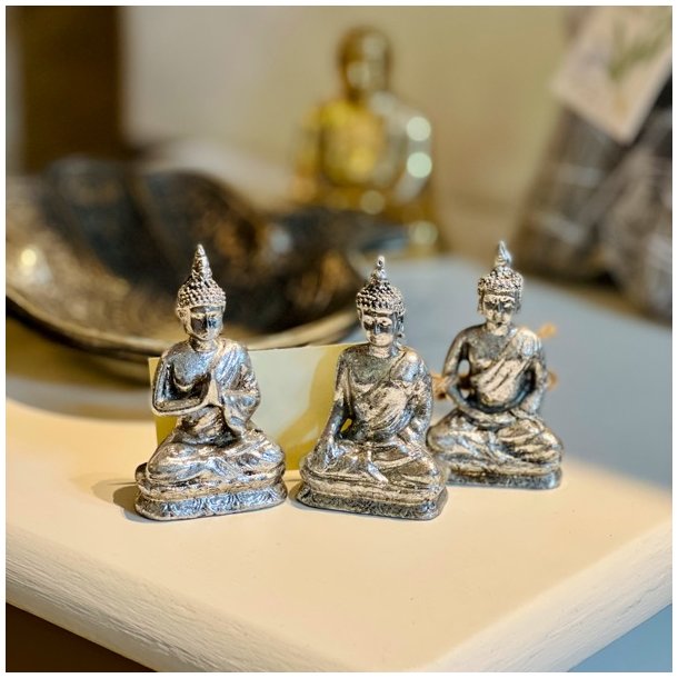 Buddha trio 
