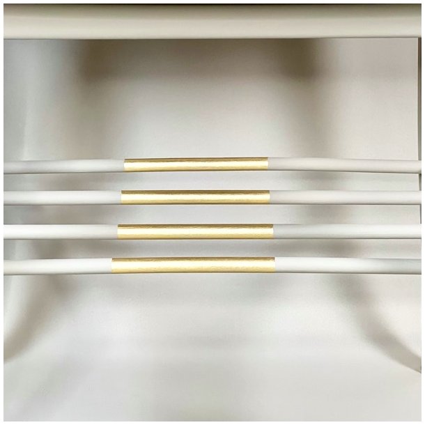 Bord med hylde - SOLGT