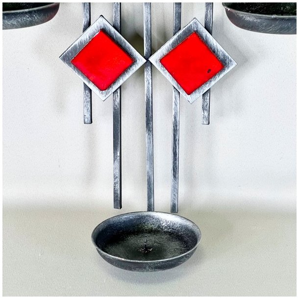 Retro vglysestage - smedejern med rde firkanter