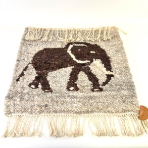 V�gt�ppe med elefant