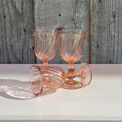 Vinglas hvidvin - lyserd med swirl