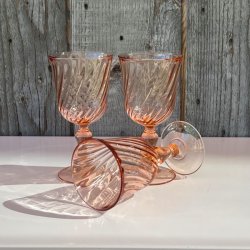 Vinglas rdvin - lyserd med swirl