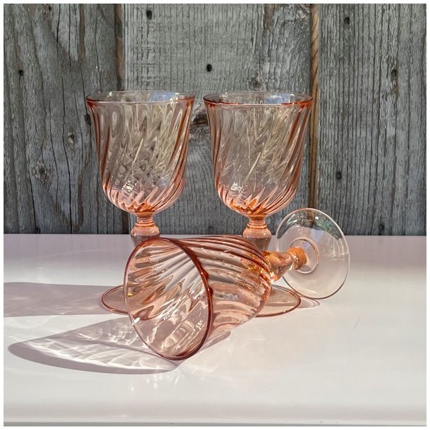 Vinglas rdvin - lyserd med swirl