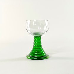 R�merglas - hvidvin, klar gr�n lukket fod 