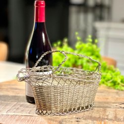 Vinflaskeholder i metal  