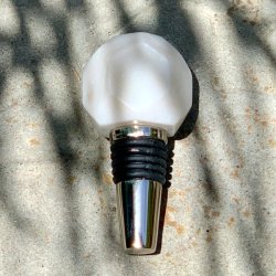 Vinprop m/top af sten