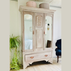 Engelsk kldeskab - SOLGT 