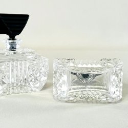 Vintage Art Deco parfume flacon 