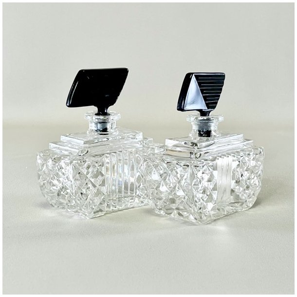 Vintage Art Deco parfume flacon 