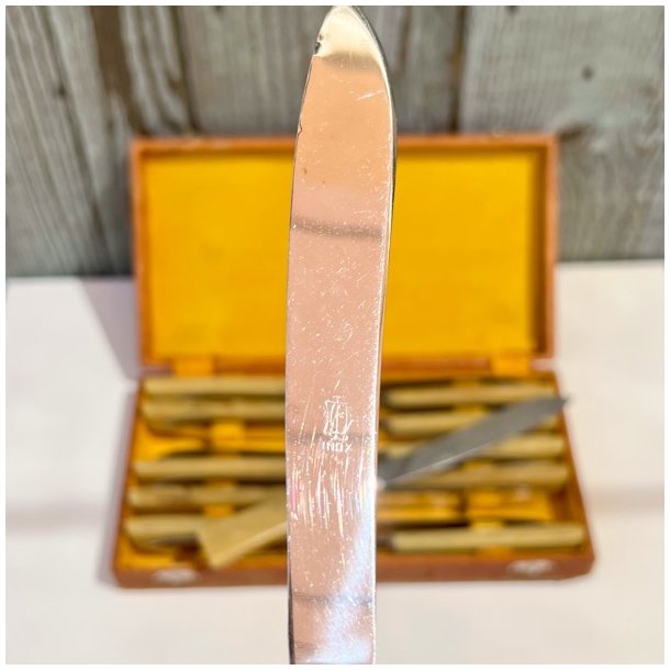 Vintage knive - middagsknive (12 stk) i ske 
