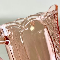 Glaskande - lyserd med rudemnster