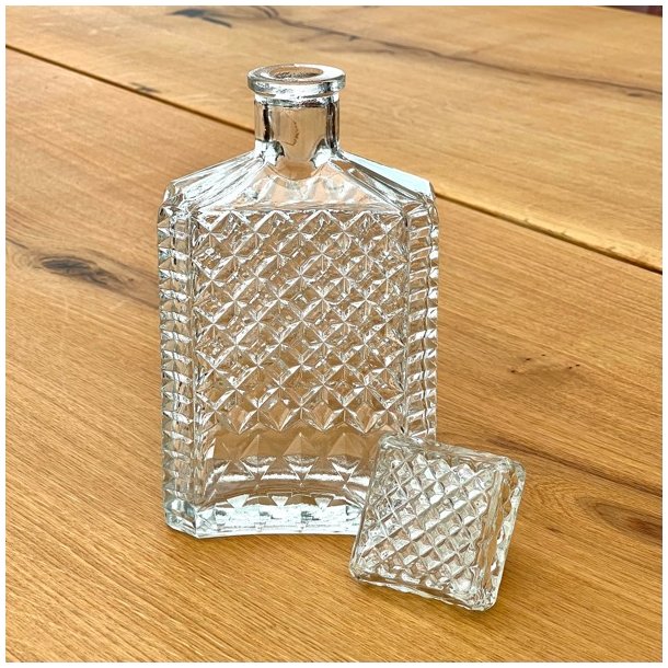 Karaffel - vintage, firkantet og flad 