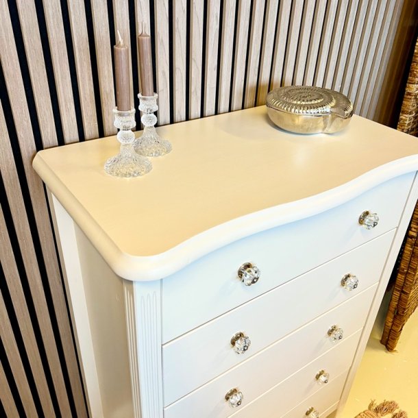 Gl. kommode - sandfarvet, 5 skuffer 