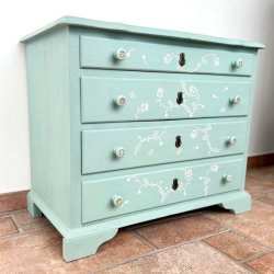 Kommode - lav med stencils SOLGT