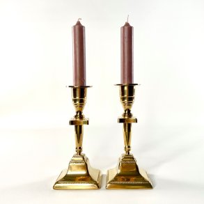 Messing lysestagepar - firkantet fod, H16 cm