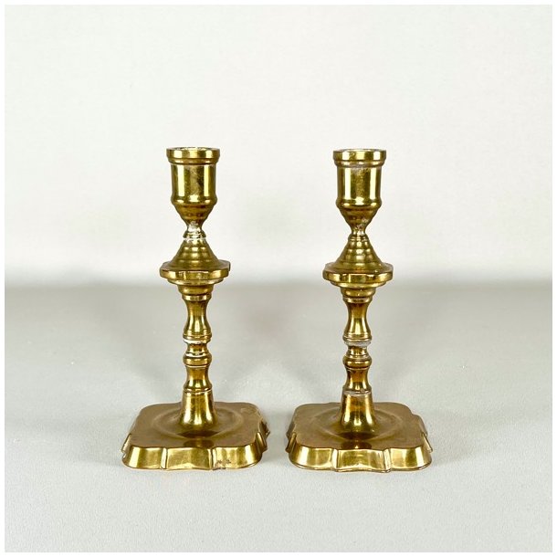 Messing lysestagepar - vintage, patineret