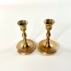 Messing lysestagepar - patineret, H12 cm