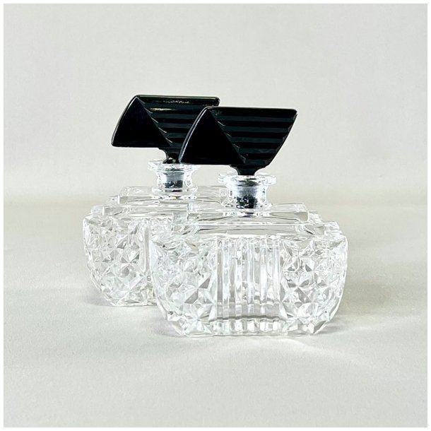 Vintage Art Deco parfume flacon 