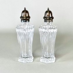 Salt &amp; peber st - sekskantet med riller og hj top