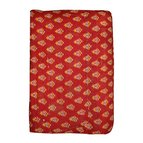 Vintage sari quilt (140x200) - rd/orange/gylden og en lille fisk