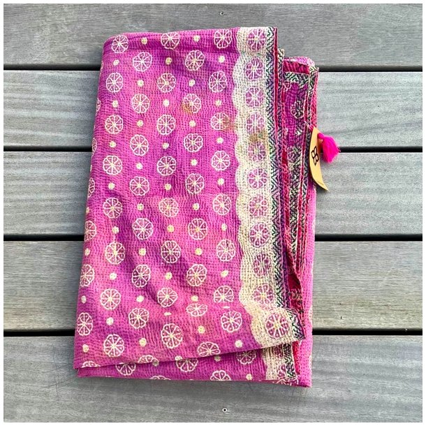 Sari Kantha vintage tppe - lyserd/rosa (140x200)