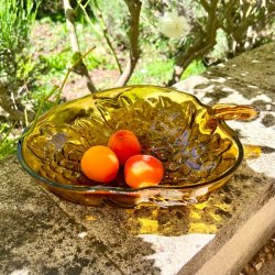 Stor glasskl - drue, ravfarvet 