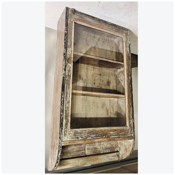 Smalt vitrineskab - grn/brun 