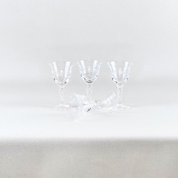 Snapseglas - vintage med graveringer (4 stk) 