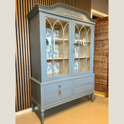 Vitrineskab - Hepplewhite, bl� 