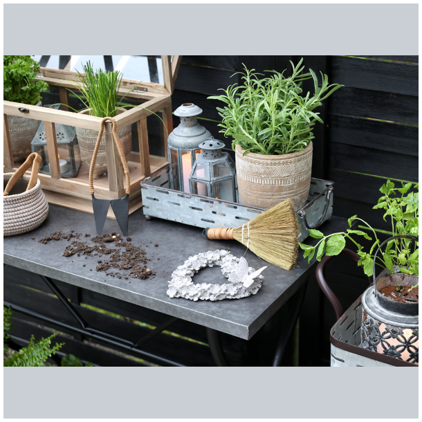 Gl. franske zinkbakker (st a' 2 stk) 