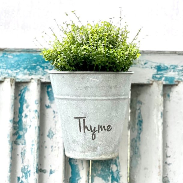 Plantepotte i zink med bjler til altan 