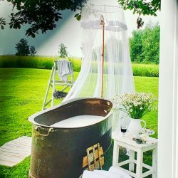 Amazing Retreats (hardcover) 